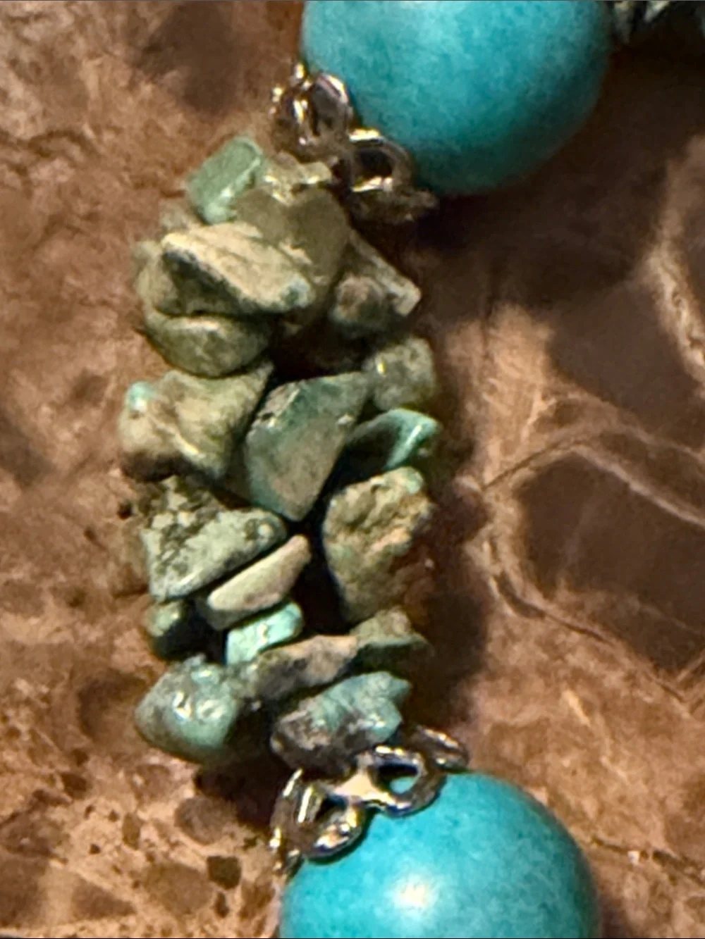 Turquoise chip stretch bracelet